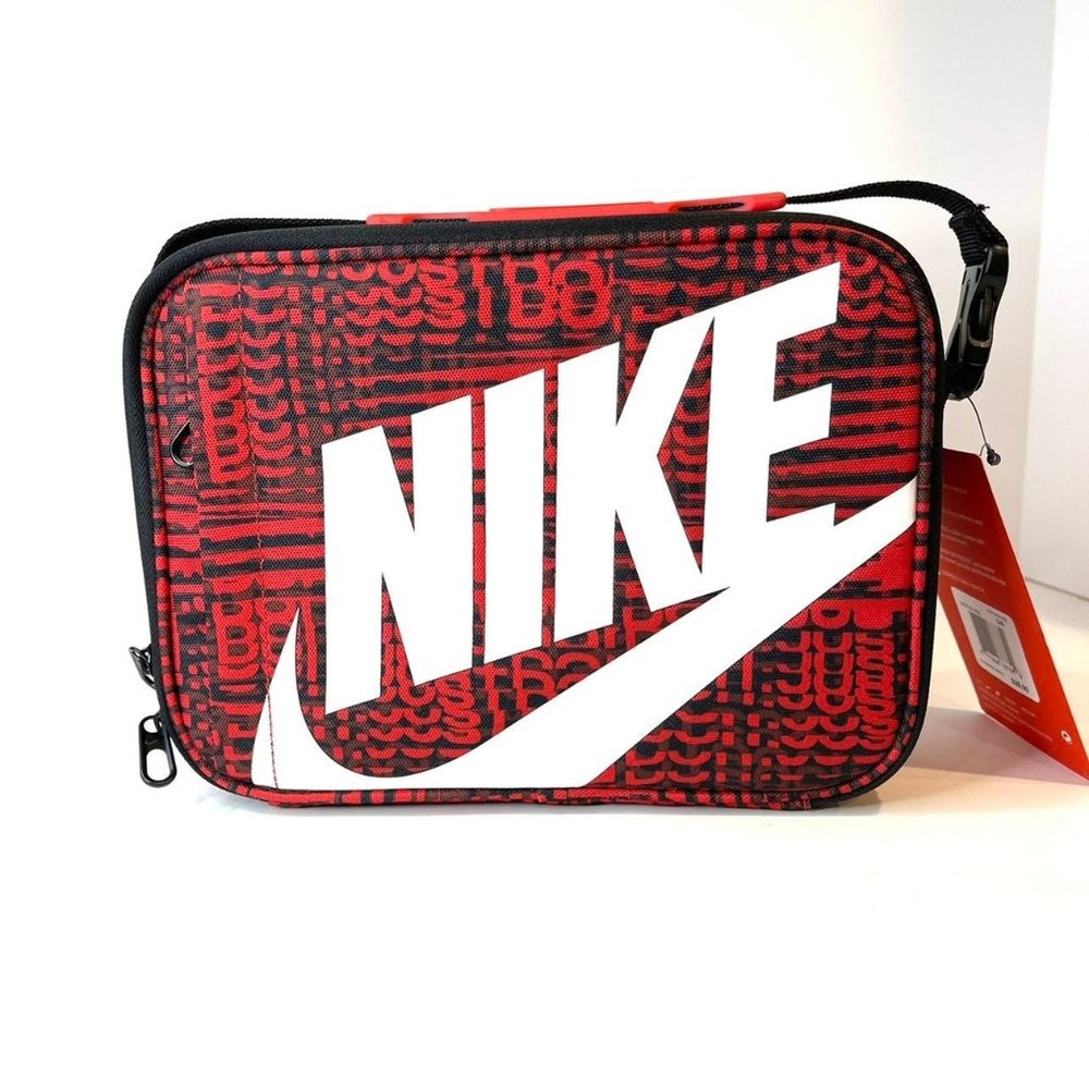 New NIKE INSULATED RED LUNCHBOX